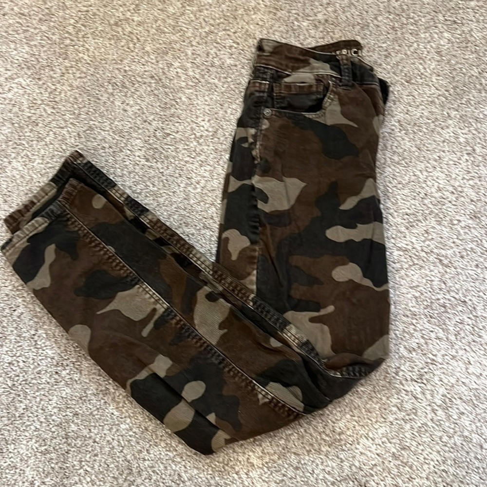 American Eagle Corduroy Pants Camo